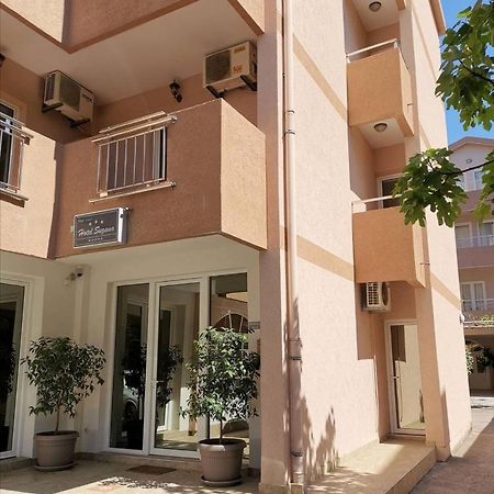 Garni Hotel S Coast Budva Exterior photo