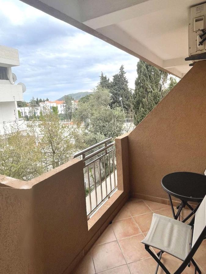 Garni Hotel S Coast Budva Exterior photo