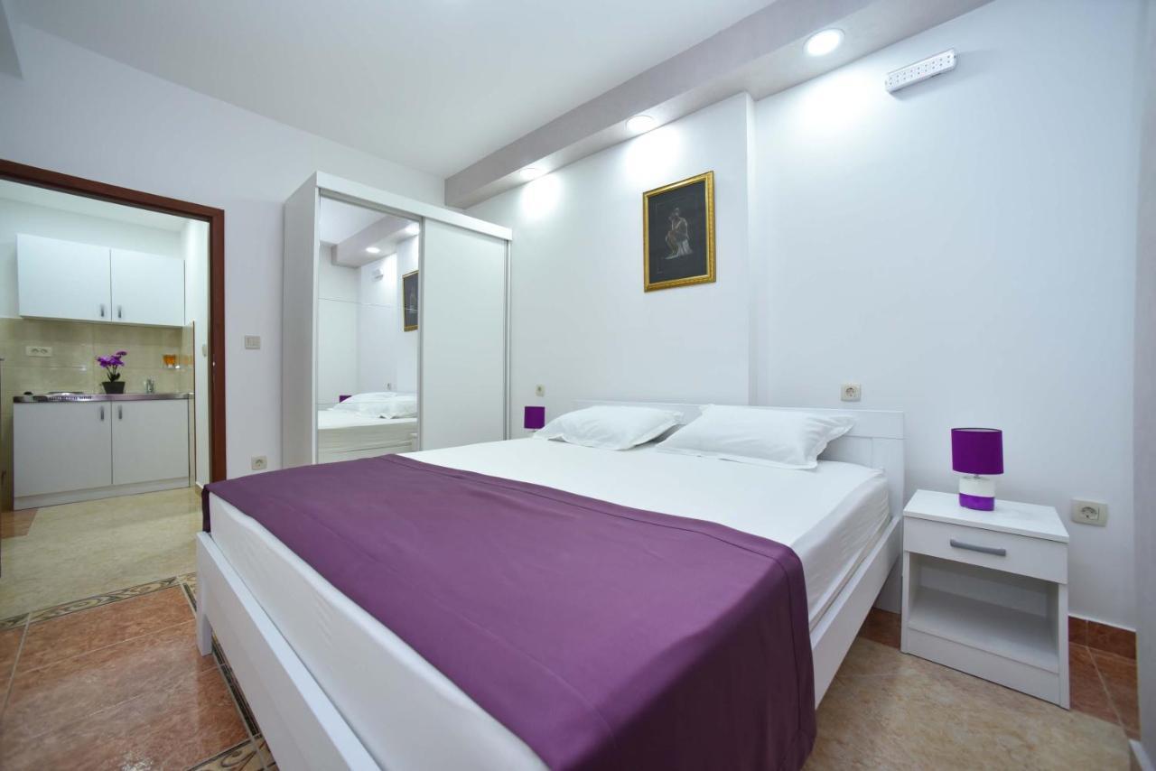 Garni Hotel S Coast Budva Exterior photo
