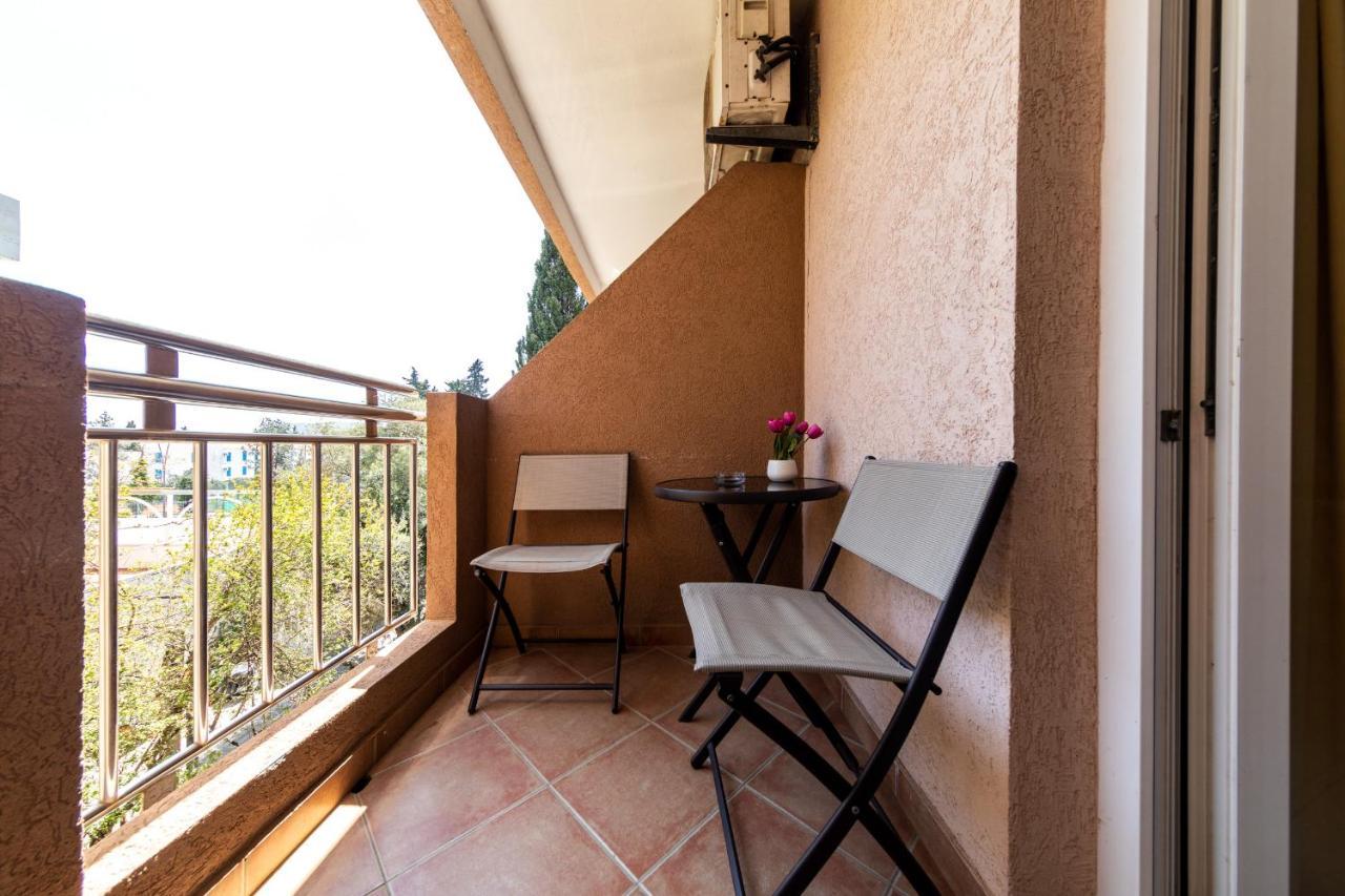 Garni Hotel S Coast Budva Exterior photo