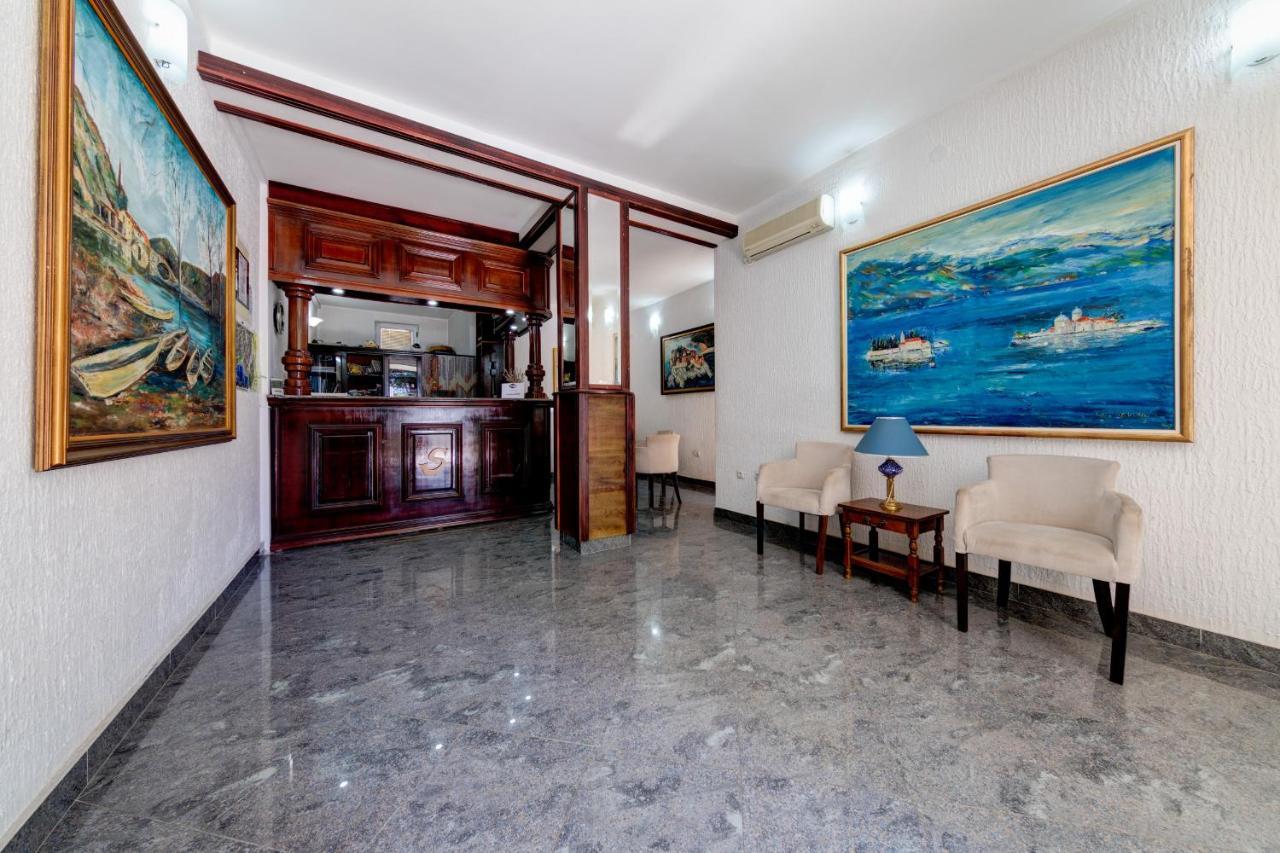 Garni Hotel S Coast Budva Exterior photo