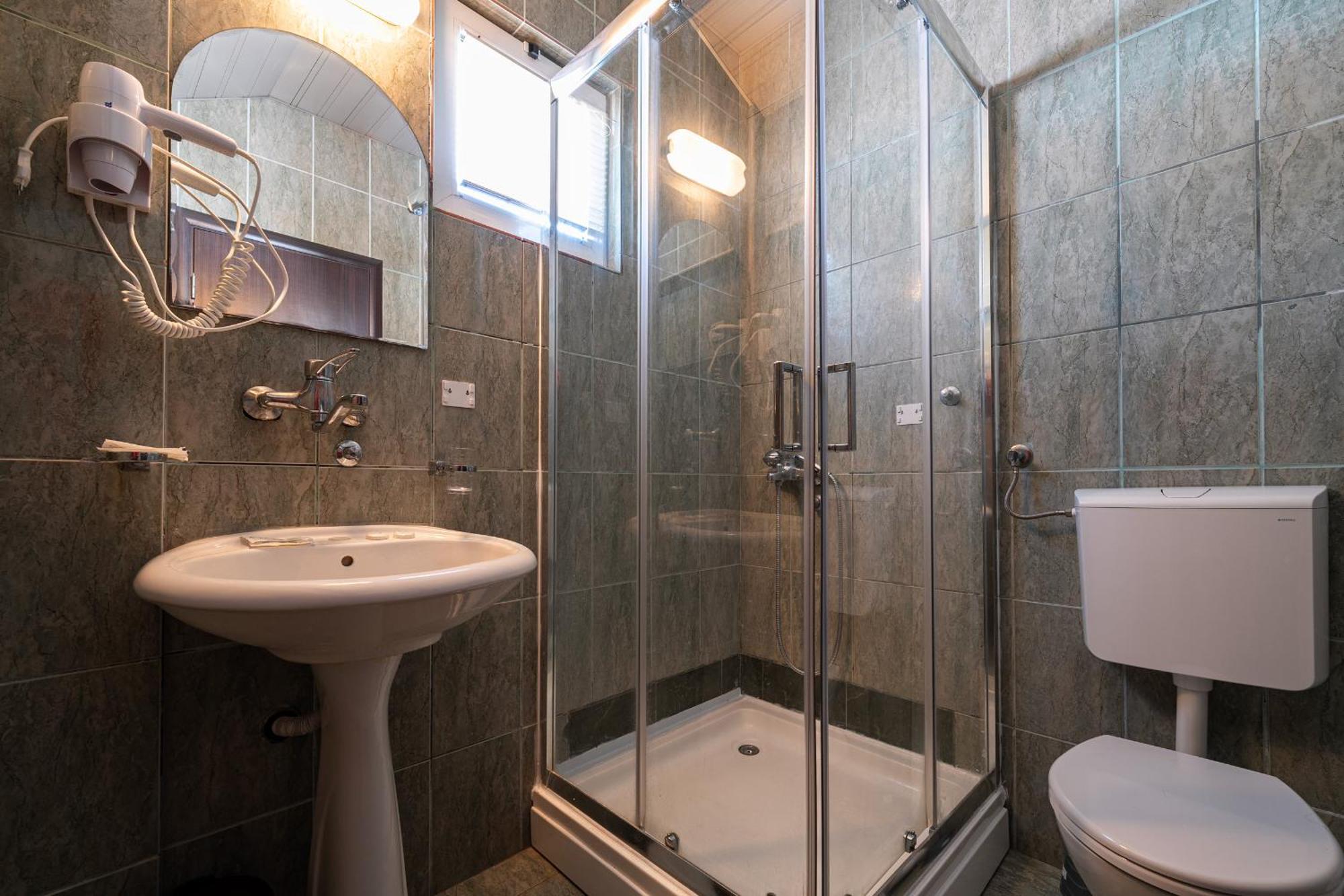Garni Hotel S Coast Budva Room photo